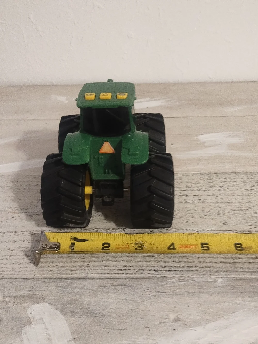 John Deere Toy Tractor Green Yellow  Big Wheels